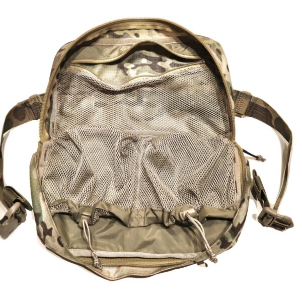 Clamshell 7l.3 Scaled 1.jpg