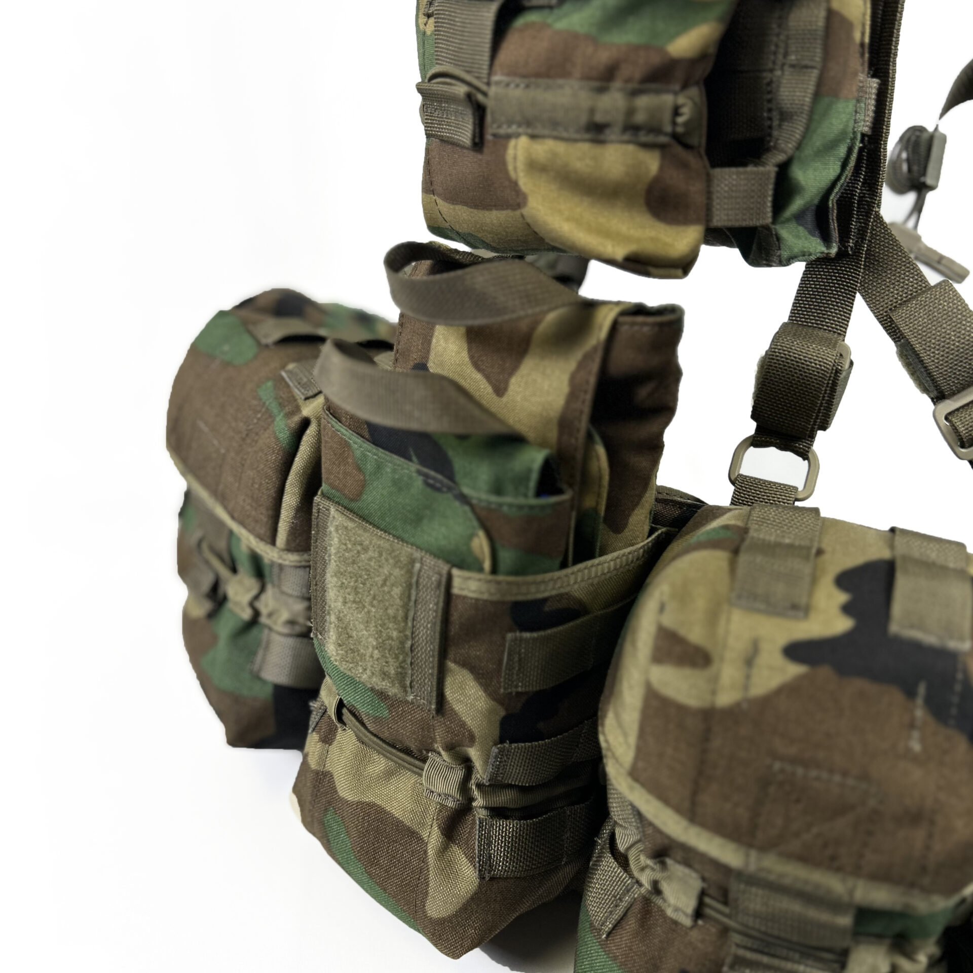 DZ Rig in US m81 woodland camo